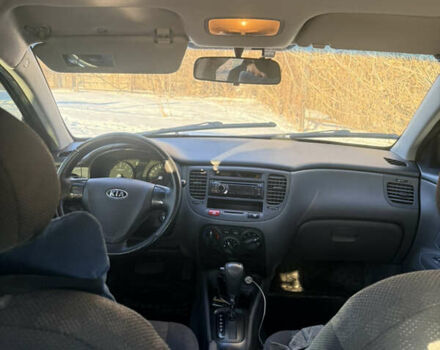 Чорний Кіа Ріо, об'ємом двигуна 1.4 л та пробігом 208 тис. км за 6200 $, фото 8 на Automoto.ua