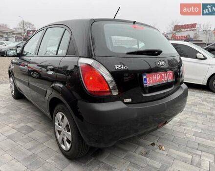 Черный Киа Рио, объемом двигателя 1.4 л и пробегом 166 тыс. км за 6000 $, фото 8 на Automoto.ua