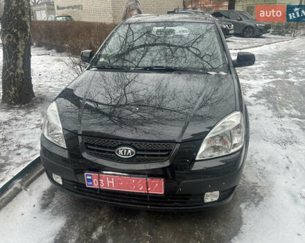 Чорний Кіа Ріо, об'ємом двигуна 1.4 л та пробігом 166 тис. км за 5450 $, фото 3 на Automoto.ua