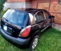 Чорний Кіа Ріо, об'ємом двигуна 1.4 л та пробігом 290 тис. км за 4600 $, фото 3 на Automoto.ua