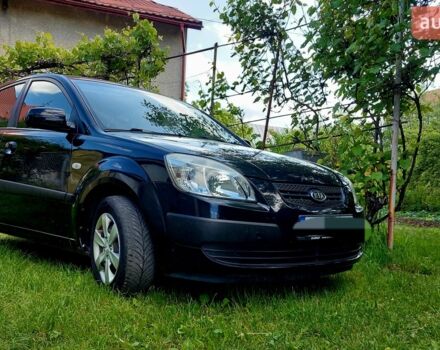 Чорний Кіа Ріо, об'ємом двигуна 1.4 л та пробігом 290 тис. км за 4600 $, фото 8 на Automoto.ua