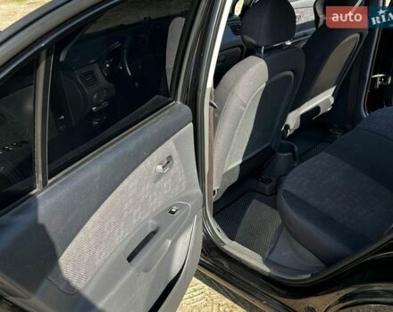 Черный Киа Рио, объемом двигателя 1.4 л и пробегом 103 тыс. км за 3400 $, фото 19 на Automoto.ua