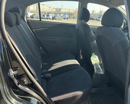 Чорний Кіа Ріо, об'ємом двигуна 1.4 л та пробігом 167 тис. км за 2900 $, фото 8 на Automoto.ua