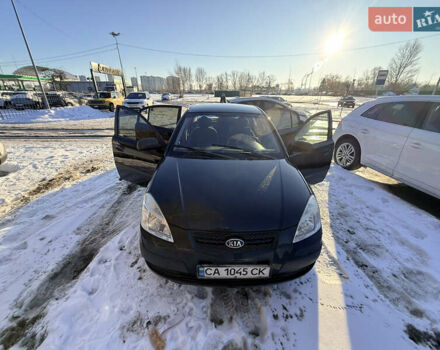 Чорний Кіа Ріо, об'ємом двигуна 1.4 л та пробігом 208 тис. км за 6200 $, фото 12 на Automoto.ua