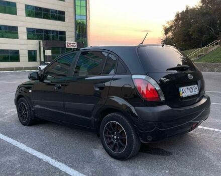Черный Киа Рио, объемом двигателя 1.4 л и пробегом 230 тыс. км за 3850 $, фото 9 на Automoto.ua