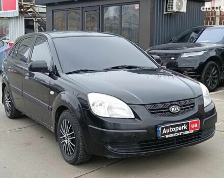 Черный Киа Рио, объемом двигателя 1.4 л и пробегом 274 тыс. км за 5290 $, фото 2 на Automoto.ua
