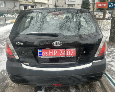 Чорний Кіа Ріо, об'ємом двигуна 1.4 л та пробігом 166 тис. км за 5450 $, фото 5 на Automoto.ua