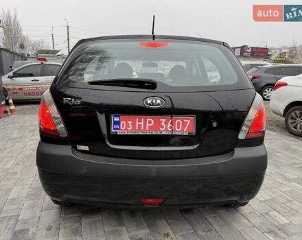 Черный Киа Рио, объемом двигателя 1.4 л и пробегом 166 тыс. км за 6000 $, фото 9 на Automoto.ua