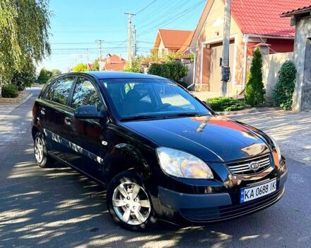 Черный Киа Рио, объемом двигателя 1.4 л и пробегом 260 тыс. км за 3900 $, фото 1 на Automoto.ua