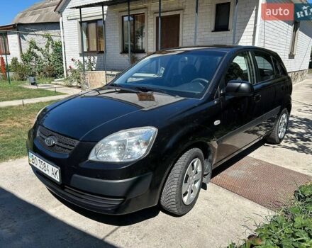 Черный Киа Рио, объемом двигателя 1.4 л и пробегом 214 тыс. км за 5100 $, фото 6 на Automoto.ua