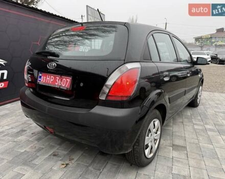 Черный Киа Рио, объемом двигателя 1.4 л и пробегом 166 тыс. км за 6000 $, фото 5 на Automoto.ua