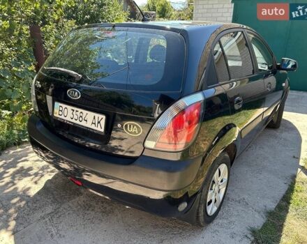 Черный Киа Рио, объемом двигателя 1.4 л и пробегом 214 тыс. км за 5100 $, фото 2 на Automoto.ua