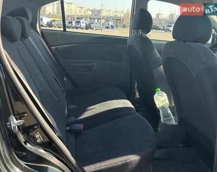 Черный Киа Рио, объемом двигателя 1.4 л и пробегом 167 тыс. км за 4200 $, фото 8 на Automoto.ua