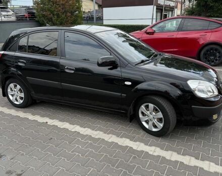 Чорний Кіа Ріо, об'ємом двигуна 1.4 л та пробігом 188 тис. км за 5100 $, фото 2 на Automoto.ua