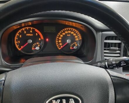 Чорний Кіа Ріо, об'ємом двигуна 1.5 л та пробігом 241 тис. км за 4350 $, фото 15 на Automoto.ua