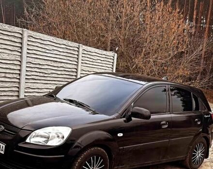 Чорний Кіа Ріо, об'ємом двигуна 1.4 л та пробігом 205 тис. км за 5000 $, фото 4 на Automoto.ua