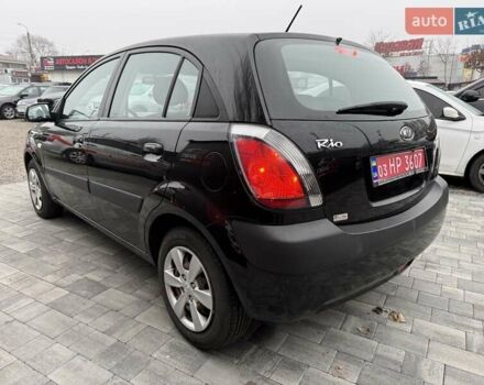 Черный Киа Рио, объемом двигателя 1.4 л и пробегом 166 тыс. км за 6000 $, фото 7 на Automoto.ua