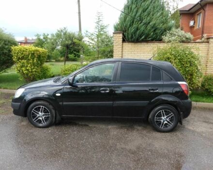 Черный Киа Рио, объемом двигателя 1.4 л и пробегом 216 тыс. км за 3607 $, фото 6 на Automoto.ua