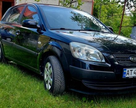 Чорний Кіа Ріо, об'ємом двигуна 1.4 л та пробігом 290 тис. км за 4600 $, фото 7 на Automoto.ua