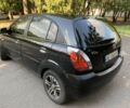 Черный Киа Рио, объемом двигателя 1.6 л и пробегом 180 тыс. км за 4999 $, фото 4 на Automoto.ua