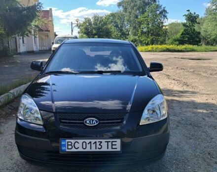 Чорний Кіа Ріо, об'ємом двигуна 1.4 л та пробігом 240 тис. км за 3711 $, фото 1 на Automoto.ua