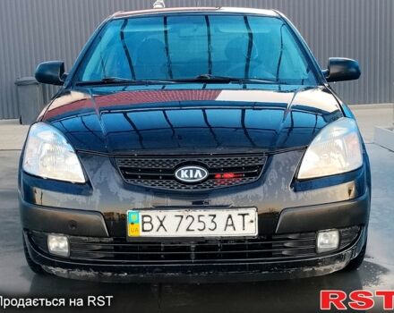 Черный Киа Рио, объемом двигателя 1.4 л и пробегом 349 тыс. км за 2599 $, фото 1 на Automoto.ua