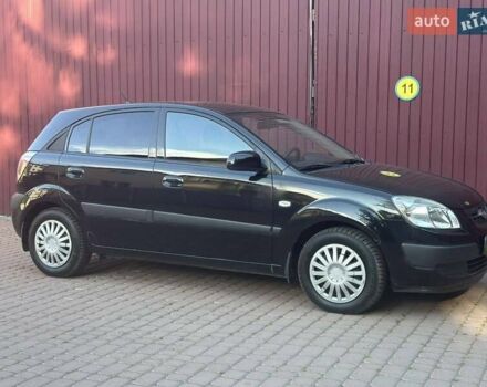 Черный Киа Рио, объемом двигателя 1.4 л и пробегом 102 тыс. км за 4499 $, фото 6 на Automoto.ua