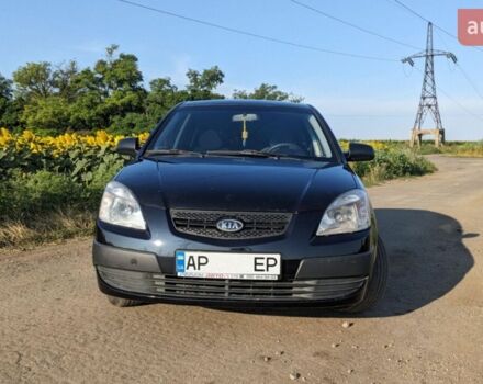 Черный Киа Рио, объемом двигателя 1.4 л и пробегом 160 тыс. км за 6200 $, фото 6 на Automoto.ua