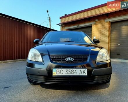 Черный Киа Рио, объемом двигателя 1.4 л и пробегом 212 тыс. км за 4400 $, фото 3 на Automoto.ua
