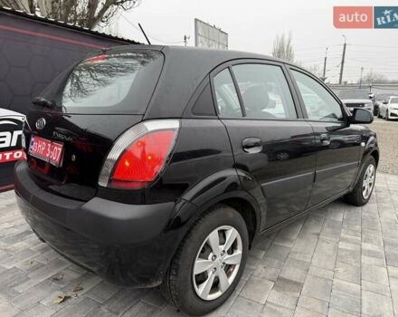 Черный Киа Рио, объемом двигателя 1.4 л и пробегом 166 тыс. км за 6000 $, фото 6 на Automoto.ua