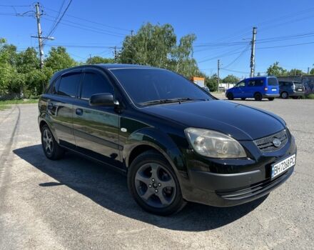 Черный Киа Рио, объемом двигателя 1.4 л и пробегом 240 тыс. км за 5200 $, фото 1 на Automoto.ua
