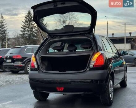Черный Киа Рио, объемом двигателя 0 л и пробегом 228 тыс. км за 7300 $, фото 8 на Automoto.ua