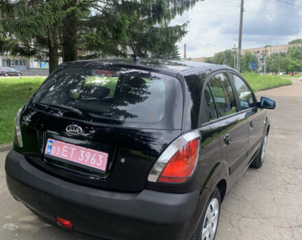 Черный Киа Рио, объемом двигателя 1.6 л и пробегом 228 тыс. км за 7100 $, фото 6 на Automoto.ua