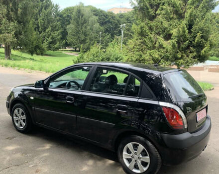 Черный Киа Рио, объемом двигателя 1.6 л и пробегом 228 тыс. км за 7400 $, фото 8 на Automoto.ua