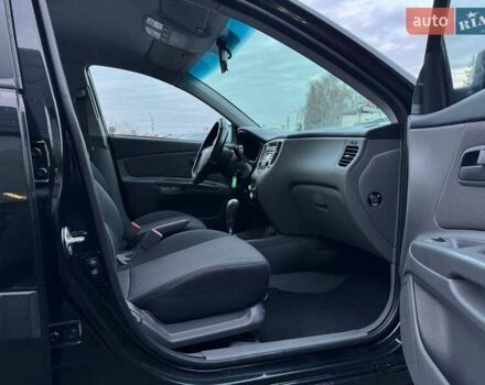 Черный Киа Рио, объемом двигателя 0 л и пробегом 228 тыс. км за 7300 $, фото 35 на Automoto.ua