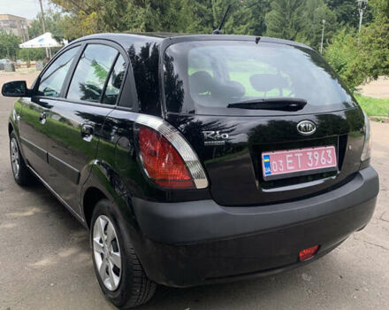 Черный Киа Рио, объемом двигателя 1.6 л и пробегом 228 тыс. км за 7400 $, фото 7 на Automoto.ua
