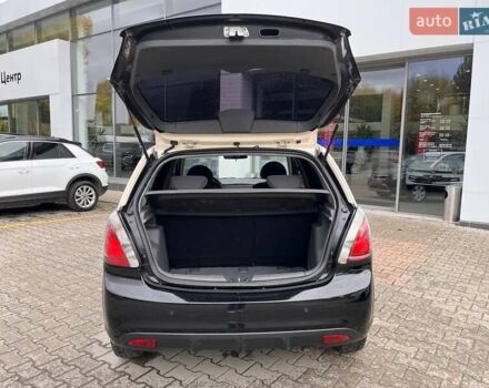 Чорний Кіа Ріо, об'ємом двигуна 1.5 л та пробігом 265 тис. км за 4700 $, фото 31 на Automoto.ua