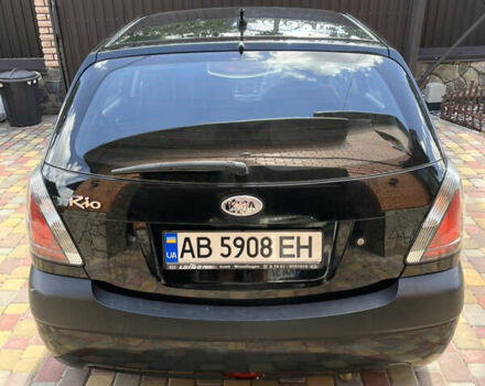 Черный Киа Рио, объемом двигателя 1.4 л и пробегом 174 тыс. км за 4200 $, фото 4 на Automoto.ua