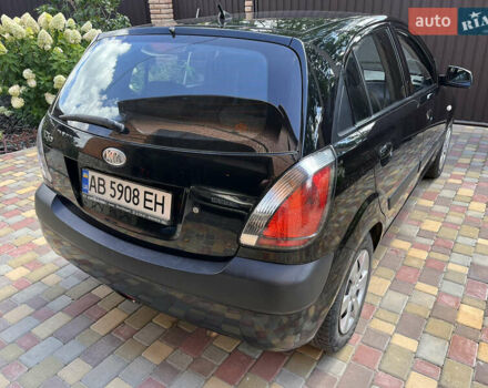 Черный Киа Рио, объемом двигателя 1.4 л и пробегом 174 тыс. км за 4200 $, фото 6 на Automoto.ua