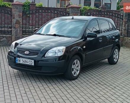 Черный Киа Рио, объемом двигателя 1.4 л и пробегом 181 тыс. км за 3850 $, фото 8 на Automoto.ua