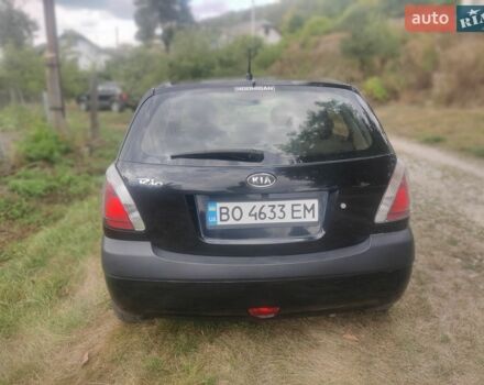 Черный Киа Рио, объемом двигателя 1.4 л и пробегом 260 тыс. км за 3450 $, фото 7 на Automoto.ua