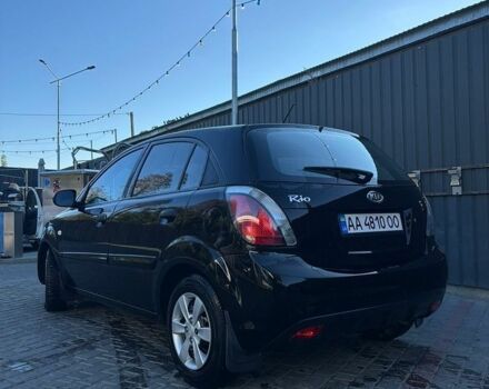 Черный Киа Рио, объемом двигателя 1.4 л и пробегом 87 тыс. км за 4850 $, фото 2 на Automoto.ua