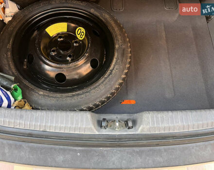 Черный Киа Рио, объемом двигателя 1.4 л и пробегом 174 тыс. км за 4200 $, фото 16 на Automoto.ua