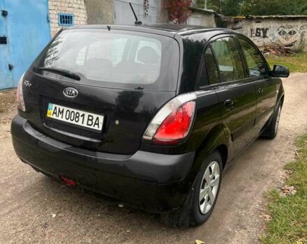 Черный Киа Рио, объемом двигателя 1.4 л и пробегом 227 тыс. км за 4800 $, фото 4 на Automoto.ua