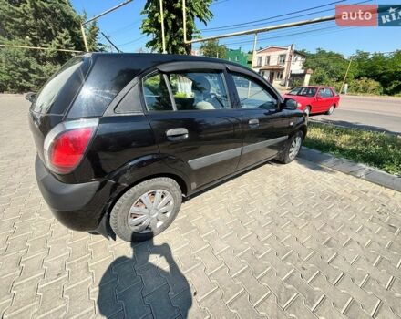 Черный Киа Рио, объемом двигателя 1.4 л и пробегом 134 тыс. км за 5300 $, фото 6 на Automoto.ua