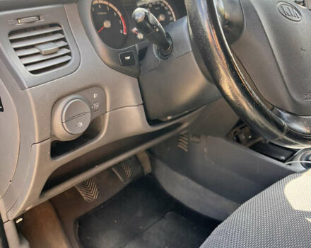 Черный Киа Рио, объемом двигателя 1.4 л и пробегом 174 тыс. км за 4200 $, фото 30 на Automoto.ua