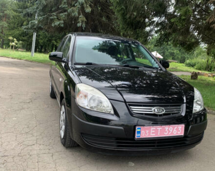 Черный Киа Рио, объемом двигателя 1.6 л и пробегом 228 тыс. км за 7100 $, фото 3 на Automoto.ua
