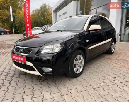 Чорний Кіа Ріо, об'ємом двигуна 1.5 л та пробігом 265 тис. км за 4700 $, фото 2 на Automoto.ua