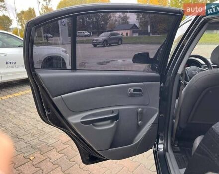 Чорний Кіа Ріо, об'ємом двигуна 1.5 л та пробігом 265 тис. км за 4700 $, фото 20 на Automoto.ua