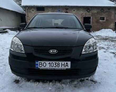 Чорний Кіа Ріо, об'ємом двигуна 1.4 л та пробігом 220 тис. км за 4400 $, фото 1 на Automoto.ua